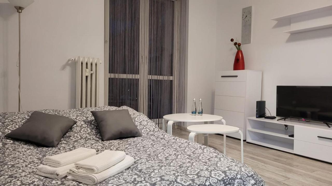 זברזה Apartament Tuwima מראה חיצוני תמונה